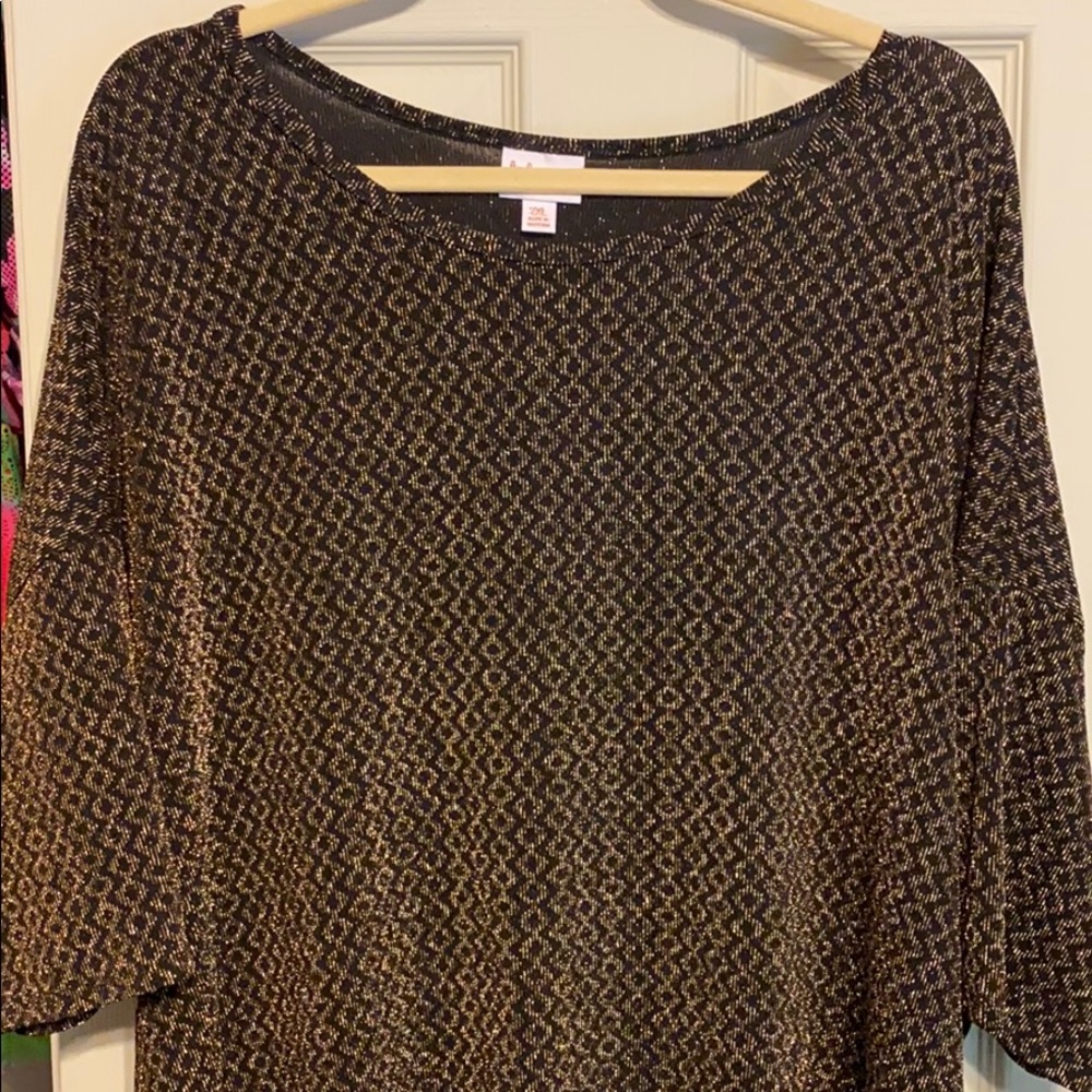 NWT LuLaRoe 2XL Elegant Irma black w/ gold thread